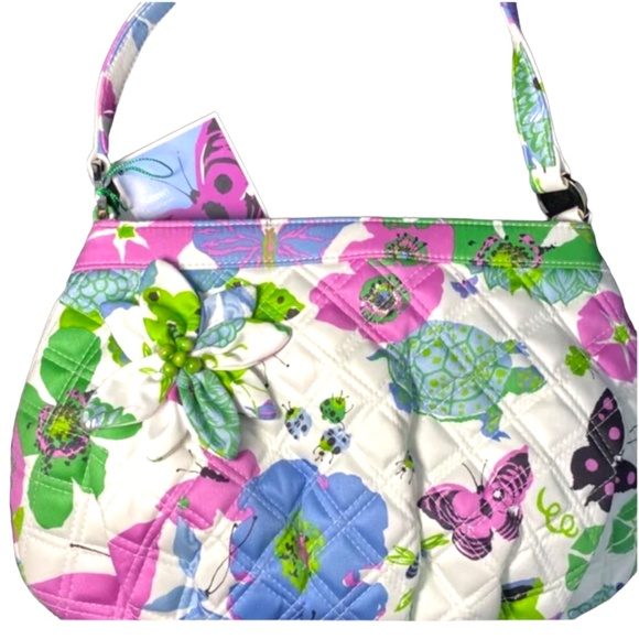 Vera Bradley Limited Edition “Sateen Holly” Purse - Picture 4 of 12